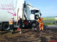Nehoda kamionu na R35 u Olomouce - Unčovice