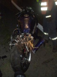 Motorkář přežil nehodu