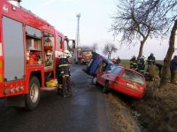 Muže označujícího dopravní nehodu smetlo auto - Horní Lukavice, Chlumčany