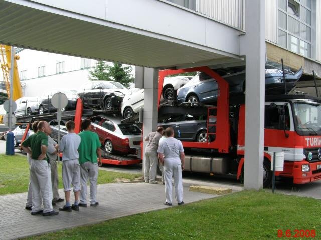 Když je vysoký náklad - areál firmy Škoda
