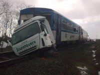 Motorový vlak se střetl s nákladním vozidlem - Šebkovice, Kojetice na Moravě