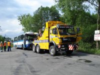 Nedobrždění nákladního automobilu Kamaz a autobusu - Paskov