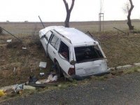 Při nehodě Mercedesu se zranila dívka - Chomutov/Louny, R7 