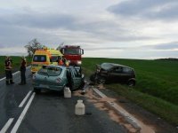Tragický čelní střet dvou osobních vozidel na Plzeňsku
