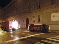 Nehoda policejního vozu v Praze - Praha - Smíchov
