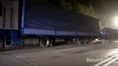 Dopravní nehoda u Moravské Třebové. Dodávka narazila do kamionu, jeden mrtvý - Moravská Třebová - Hřebečský t