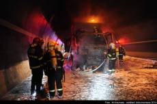 V Lochkovském tunelu hořel kamion - Lochkovský tunel
