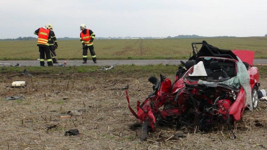 Tři mrtví po dopravní nehodě u Klecan - Klecany