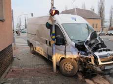 Dopravní nehoda sanitky a dodávky - Mladá Boleslav