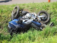 Dopravní nehoda motorkáře ve Velkých Karlovicích - Velké Karlovice