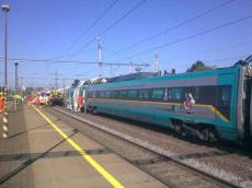 Nehoda vlaku u Studénky: Srážka Pendolina s kamionem si vyžádala dva mrtvé - Studénka