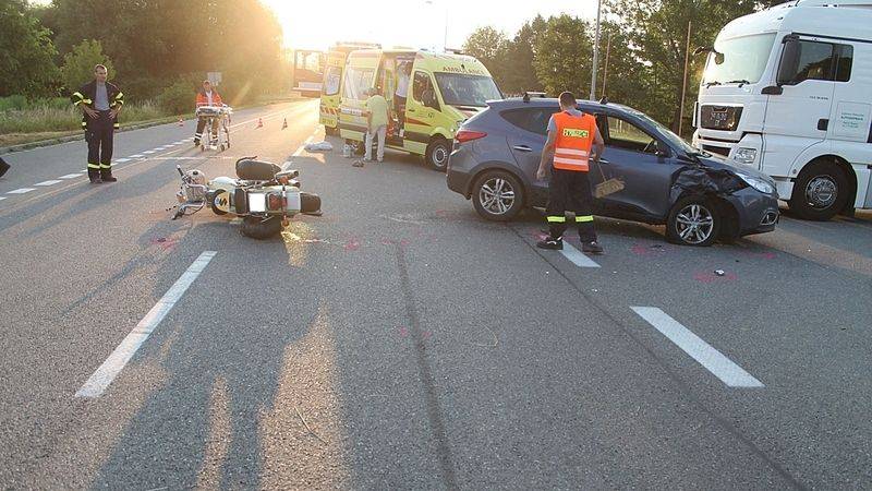 Tragický den na českých silnicích - řada nehod, několik mrtvých
