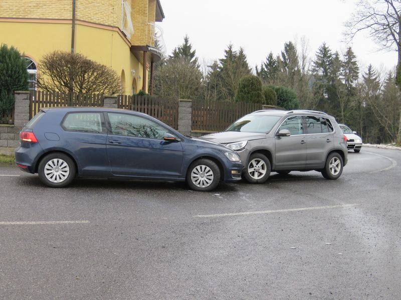 U Jablonce nad Nisou došlo k nehodě dvou vozidel - Rychnov