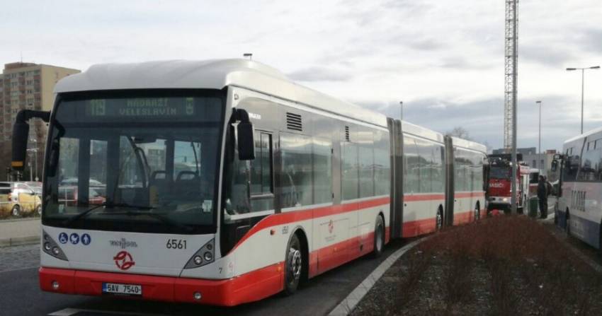 Nehoda nejdelšího autobusu v ČR