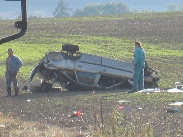 Opel Vectra na střeše - Damníkov u Lanškrouna