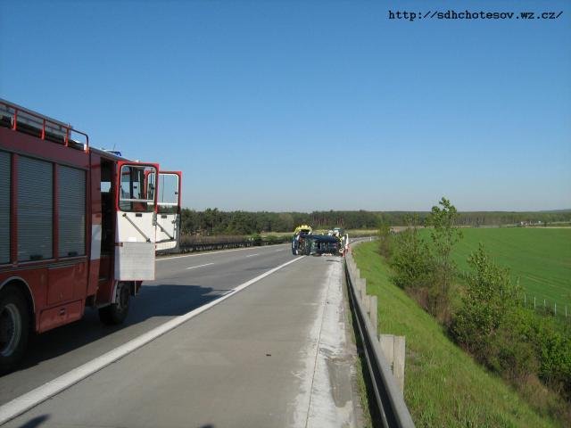 Dopravní nehoda Nissanu Serena - Nýřany