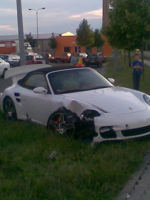 Nabořené Porsche za cca 6mil. - Olomouc