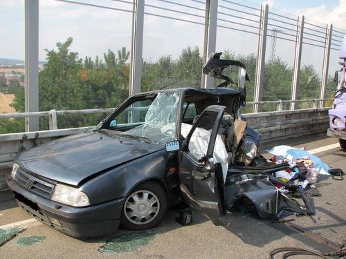 Při tragické nehodě na dálnici zemřeli dva lidé - Vyškov