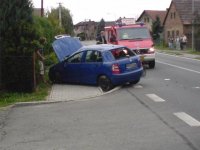 Řidič boural do oplocení - Čankovice