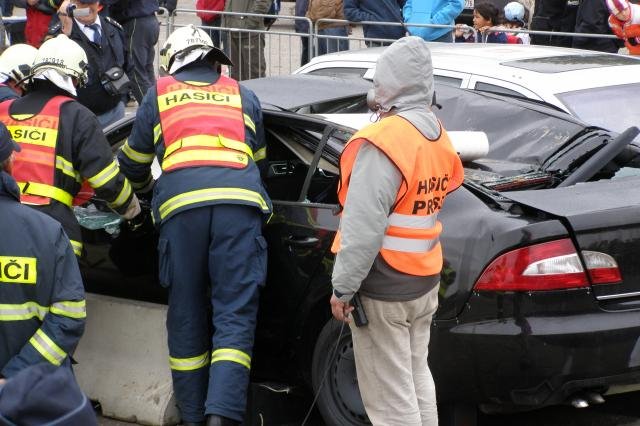 Cvičení hasičů na novém Superbu - Česke Budějovice