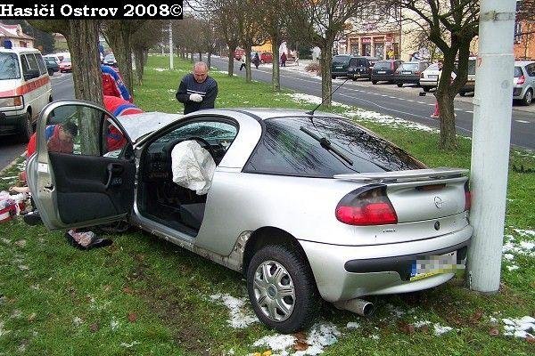 Řidič požil alkohol a zabil chodkyni - Ostrov