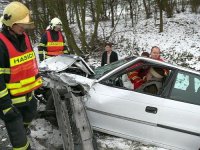 Bezpečnostní pásy zachránily manželskému páru život - Zlín, Vizovice
