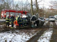 Dvě vážná zranění po nehodě Škody Octavie - Nové Strašecí, Řevničov