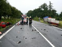 Mladá žena nepřežila střet s náklaďákem - Staňkov, Křenovy