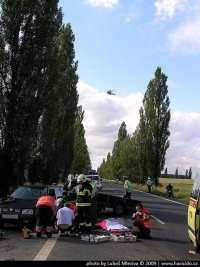Motorkář zemřel po srážce se Škodou Forman - Kdyně, Domažlice