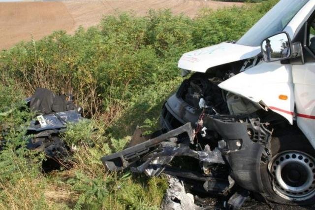 U Uherského Brodu bourala dodávka a Škoda Felicie - uherský Brod, Uherské Hradiště