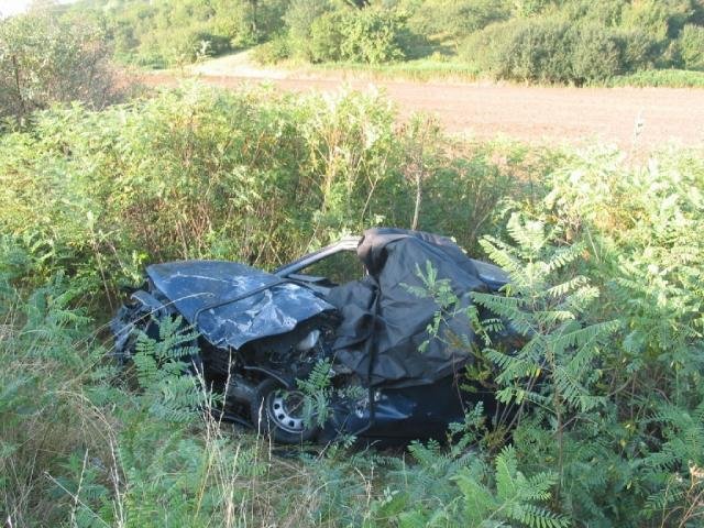 U Uherského Brodu bourala dodávka a Škoda Felicie - uherský Brod, Uherské Hradiště