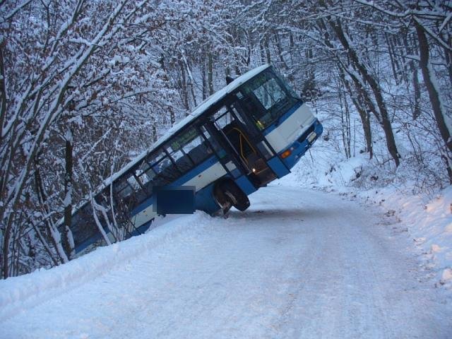 Autobus sjel ze srázu - Sedlec