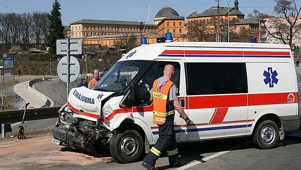 Dopravní nehoda RZA v Plzni - Plzeň