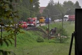 Pod kamionem se utrhla krajnice - Rychnov nad Kněžnou, Lupenec