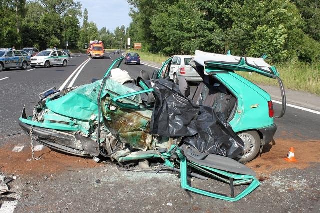 Smrtelná nehoda v Ostravské ulici v Karviné - Karviná