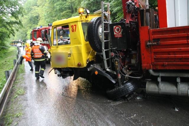 Devatenáctiletý mladík zahnyul při nehodě ve Zlíně - Zlín