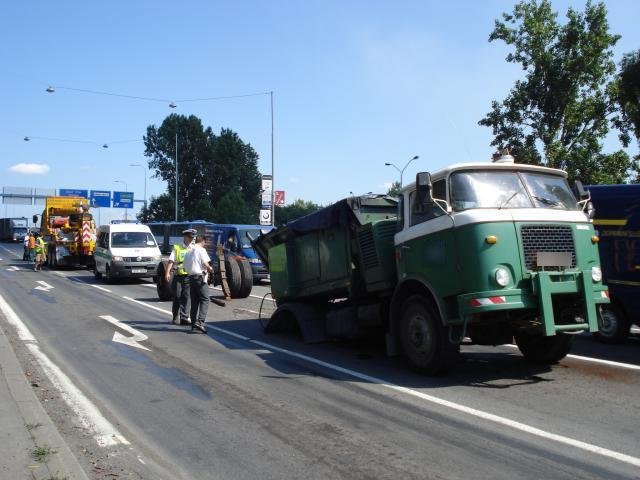 Povedlo se zastavit na červenou... - Ostrava