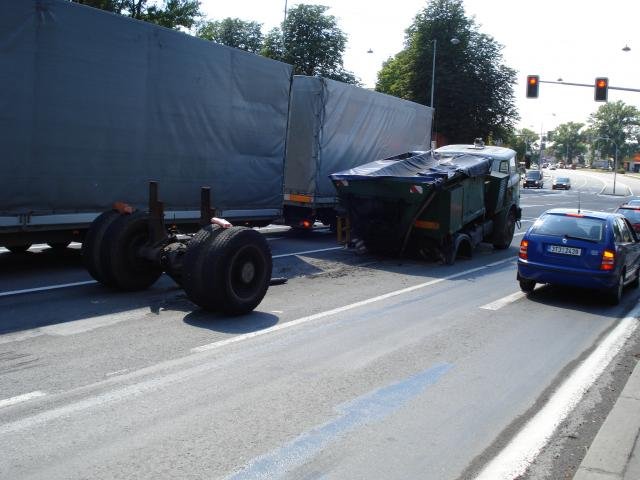 Povedlo se zastavit na červenou... - Ostrava