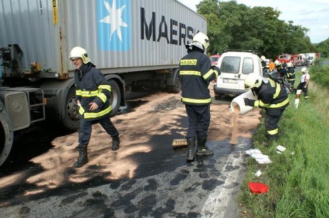 Řidič Porsche zahynul při nehodě u obce Ješín - Ješín