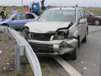 Dopravní nehoda v Holicích, mladík nedal přednost