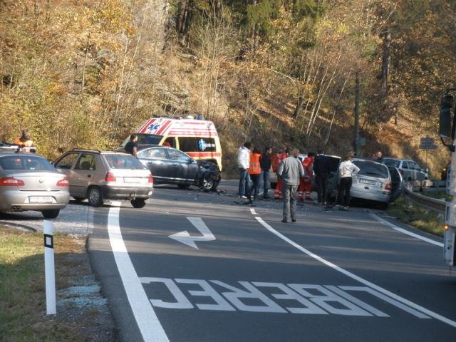 Dopravni nehoda mezi Hodkovicemi n/M. a Jabloncem n/N - Hodkovice nad Mohelkou, směr L