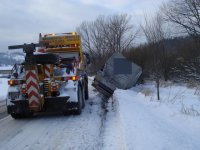 Při vyhýbání vozidlo sjelo do příkopu a převrátilo se - Město Albrechtice