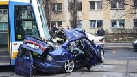 Ujížděl policii, po nárazu do tramvaje zemřel - Ostrava