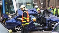 Ujížděl policii, po nárazu do tramvaje zemřel - Ostrava