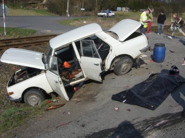 Motorkář zemřel po střetu s osobním vozidlem - Zašová, Zubří