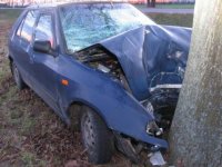 Mikrospánek řidiče náklaďáku poslal Felicii do stromu - Lechovice