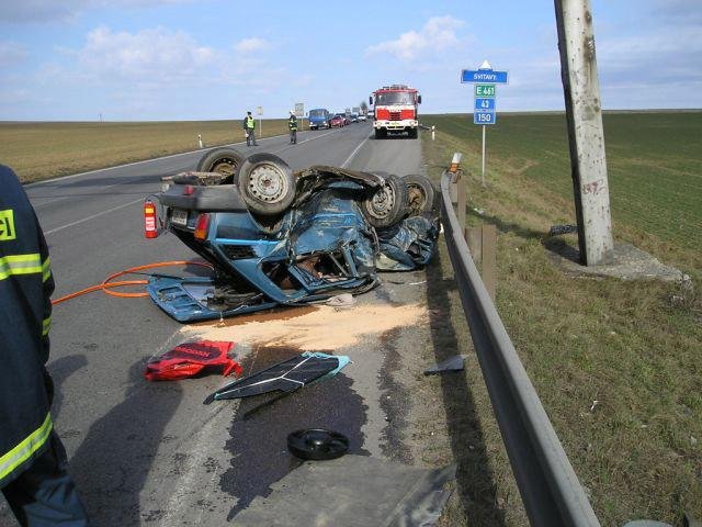 Starší manželé zemřeli při nehodě u Sebranic - Sebranice