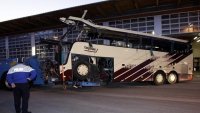 Autobus narazil ve Švýcarsku do zdi tunelu, 28 mrtvých - Sierre (Švýcarsko)