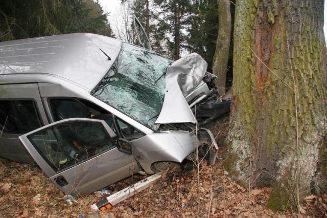 Padesátiletý řidič nezvládl vůz Fiat Scudo, zahynul - Turovec, Měšice