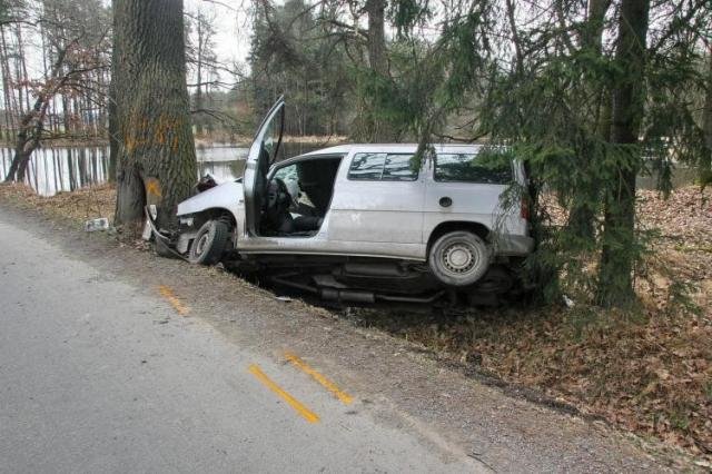 Padesátiletý řidič nezvládl vůz Fiat Scudo, zahynul - Turovec, Měšice